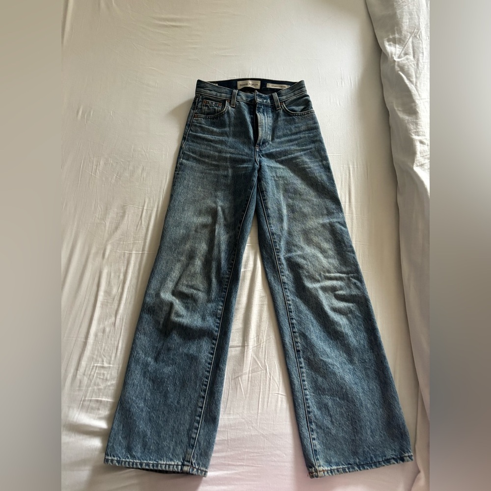 DENIM FORUM (by Aritzia) FARRAH Hi-rise Wide Jean

Size 23